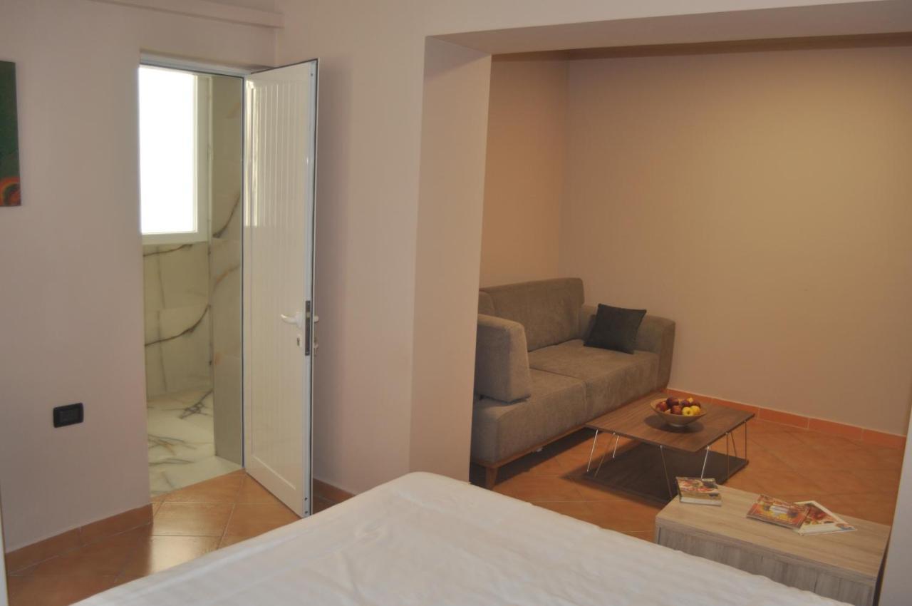Bliri Myslym Shyri Apartment ติรานา ภายนอก รูปภาพ