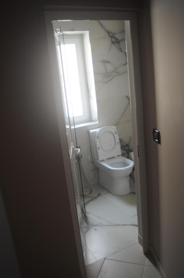 Bliri Myslym Shyri Apartment ติรานา ภายนอก รูปภาพ