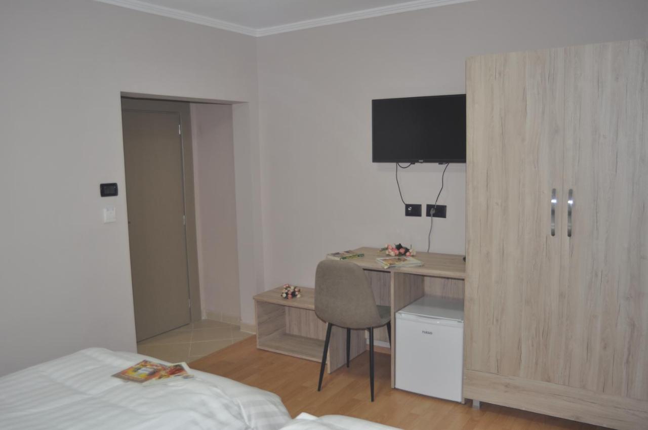 Bliri Myslym Shyri Apartment ติรานา ภายนอก รูปภาพ