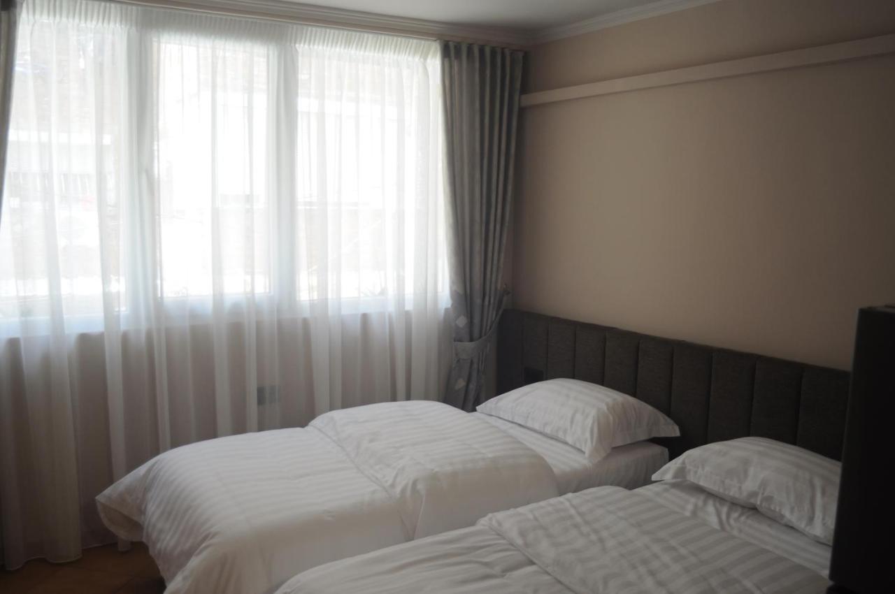 Bliri Myslym Shyri Apartment ติรานา ภายนอก รูปภาพ